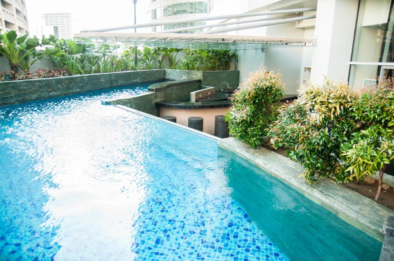 Versailles Stay Makati City Exterior foto